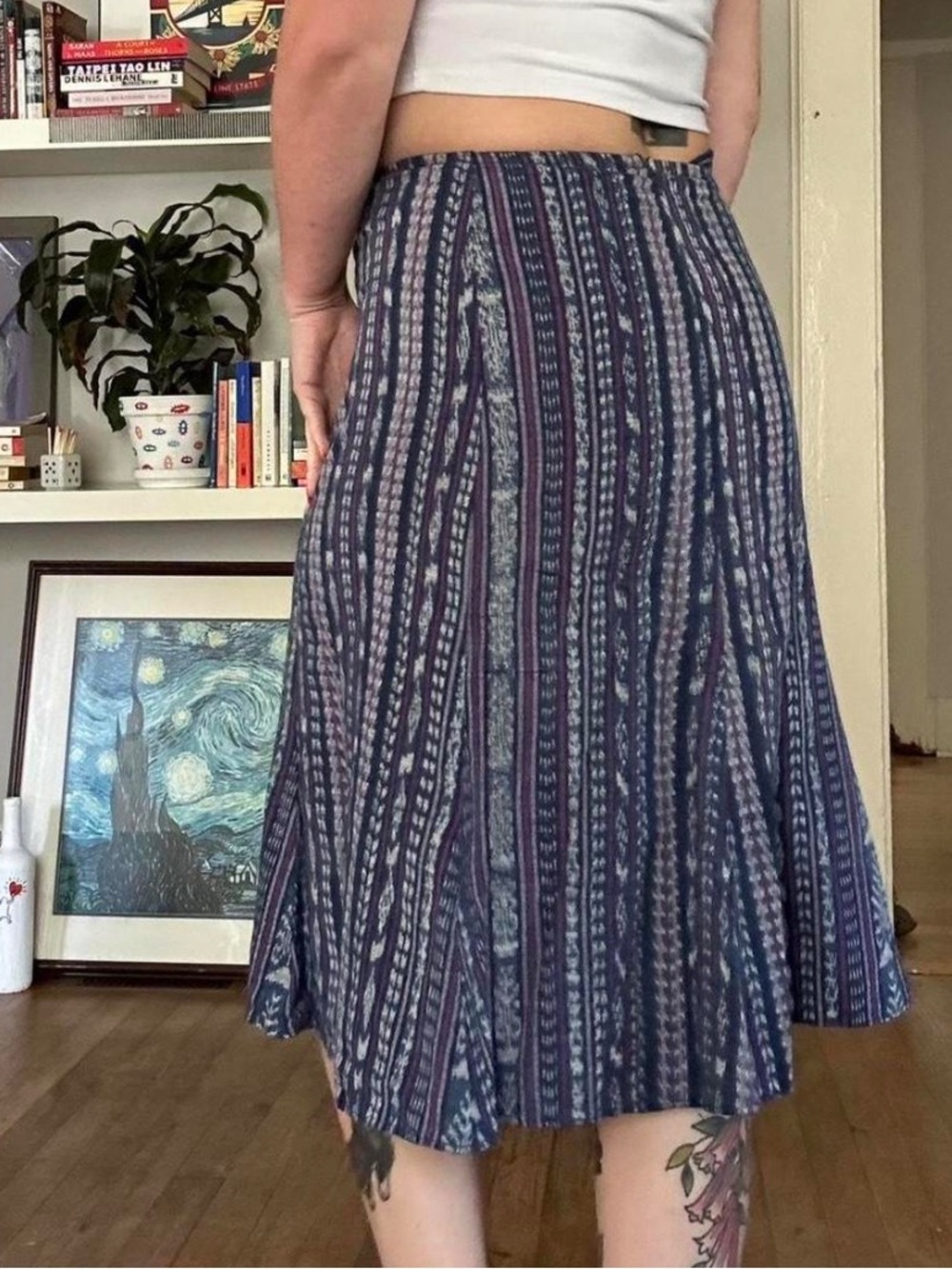 Vintage Women's Blue and Navy stripped midi Skirt vintage 40 small